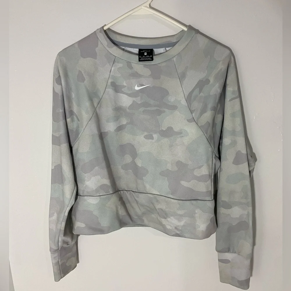 2 Nike camp sweatshirts - XS - Picture 2 of 7